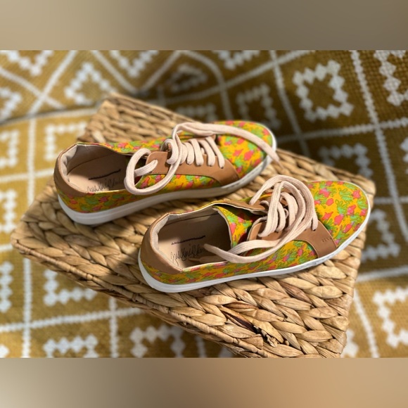 Anthropologie-Floral tennis shoe/sneaker-10M - Picture 5 of 9